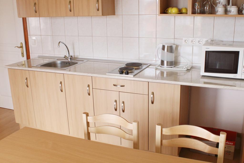 Marina-Buek Apartmanhaz Екстер'єр фото