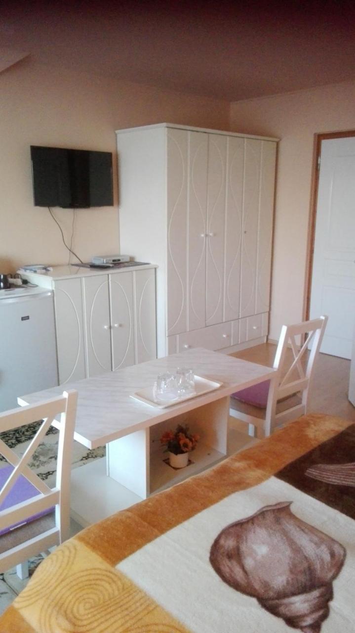 Marina-Buek Apartmanhaz Екстер'єр фото